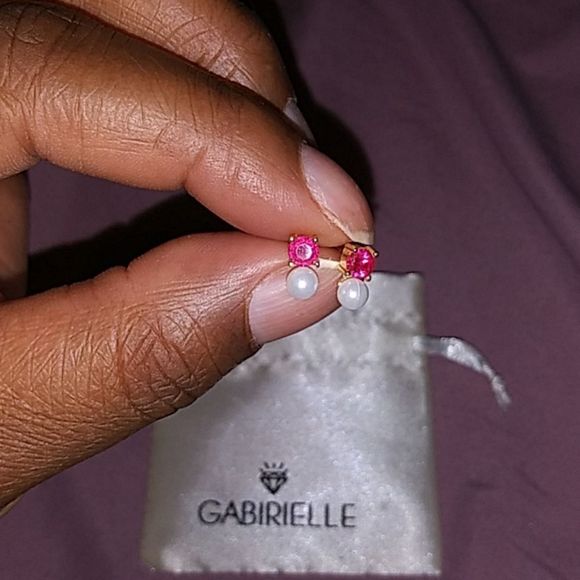 Ruby Pearl Earrings - Picture 2 of 5